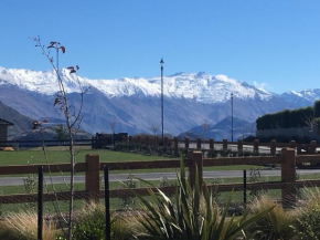 Minaret Ridge Retreat, Wanaka